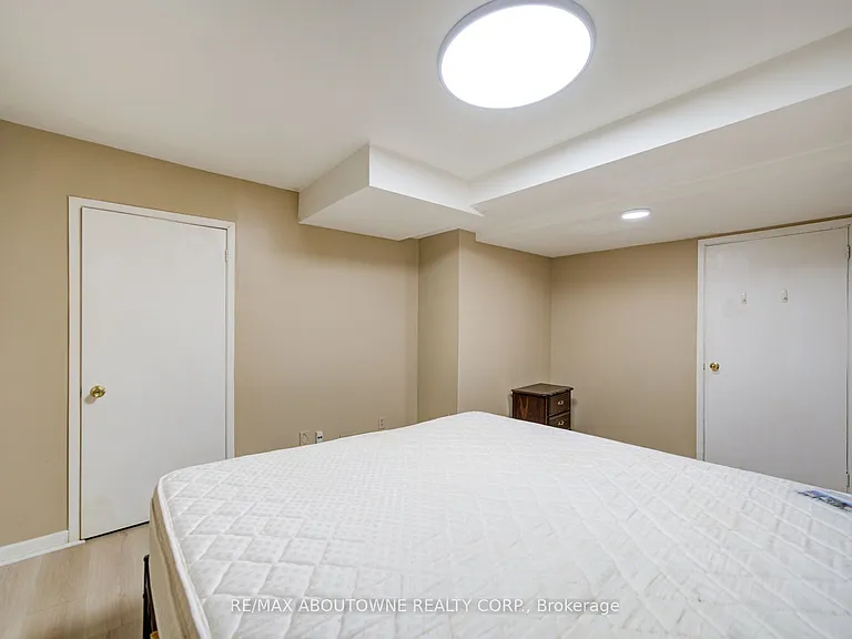 1156 Old Colony Rd #LOWER — Photo 27