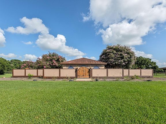 3rd image of 1226 County Road 45