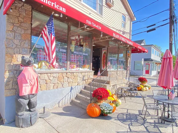 5344 Main St., Windham, NY 12496