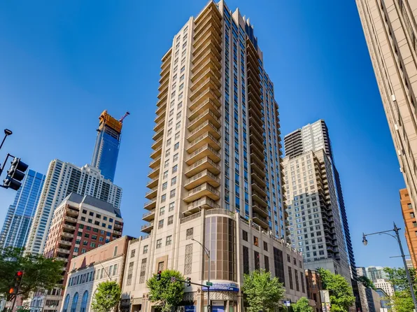 635 N Dearborn St APT 2803, Chicago, IL 60654