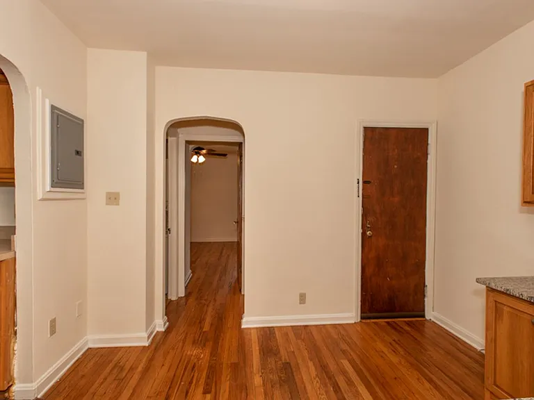 1br Near Uc, Daap & Hospitals | Prime Riddle Road Location — Photo 41