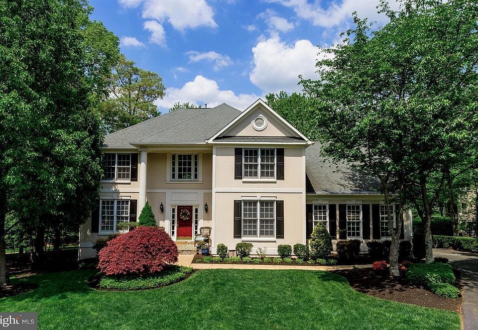 1st image of 8058 Horse Shoe Bay Ct