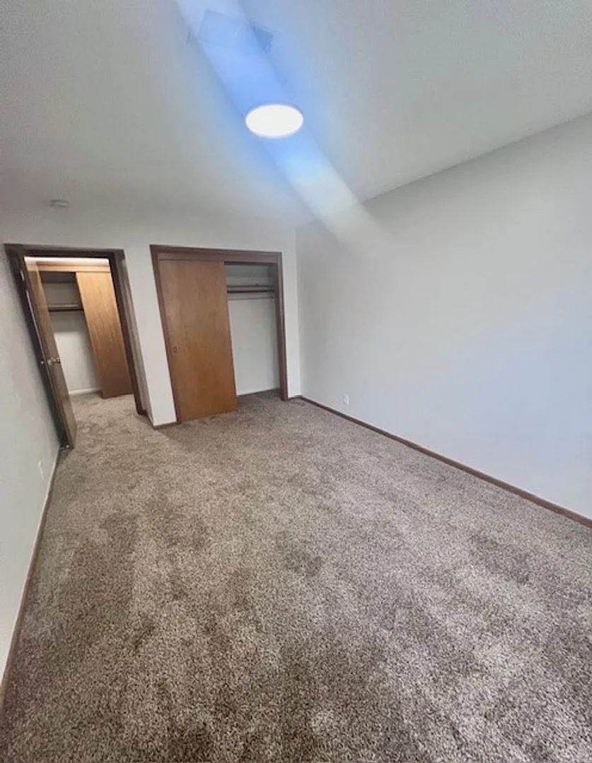 1235 S 22nd Street Apartments — Photo 3