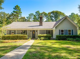 1046 Parker Rd, Hattiesburg, MS 39402