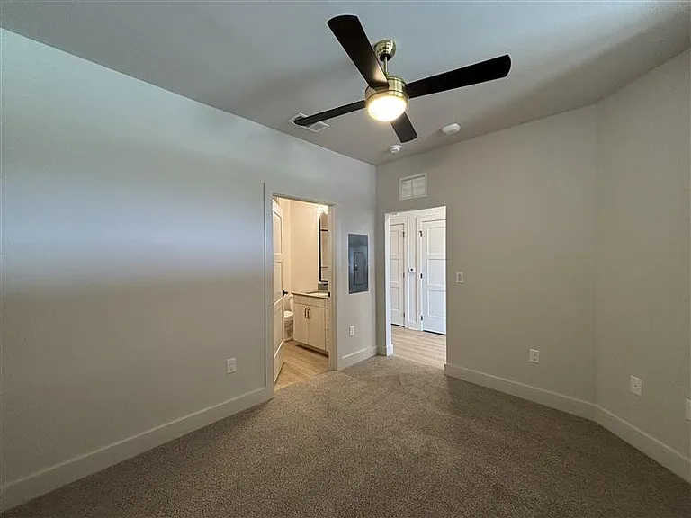District on the Etowah Apartments — Photo 157