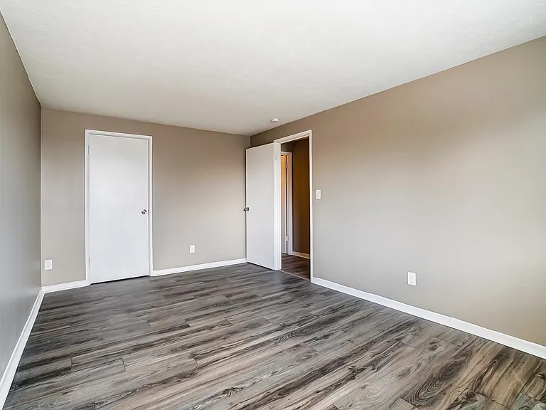4431 W 8th St — Photo 12