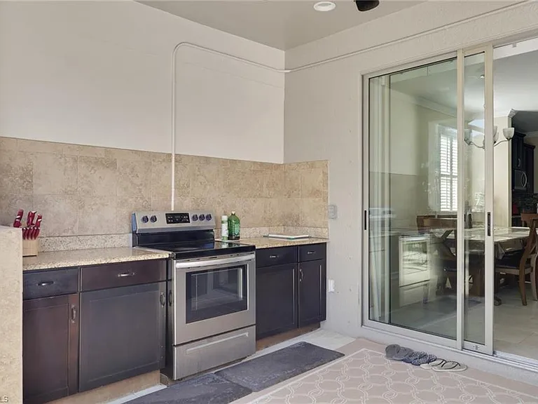 16309 Aberdeen Way — Photo 32