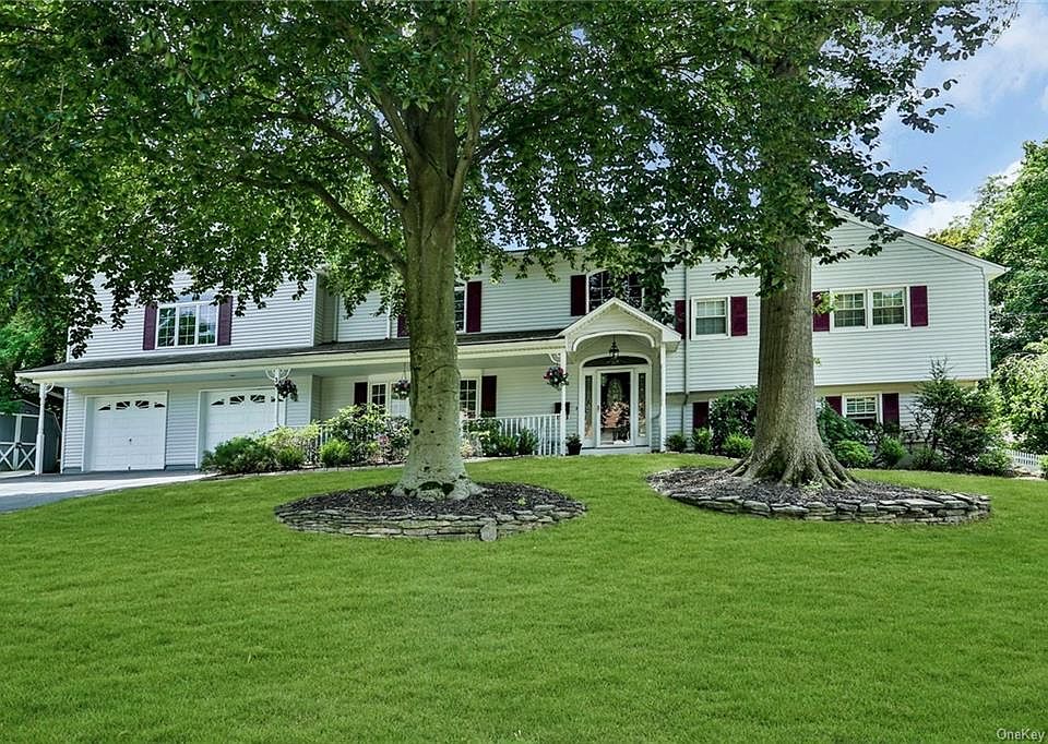 1st image of 3 Courtney Dr #C