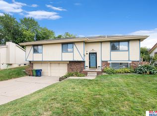 2201 Brighton Dr, Bellevue, NE 68123