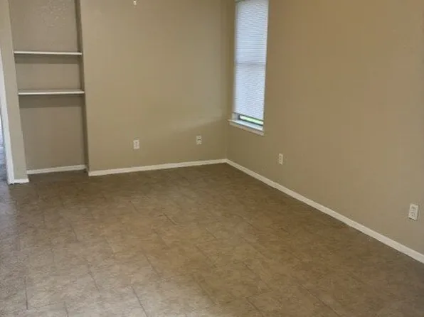 5100 Herrick Ct #C, Haltom City, TX 76117