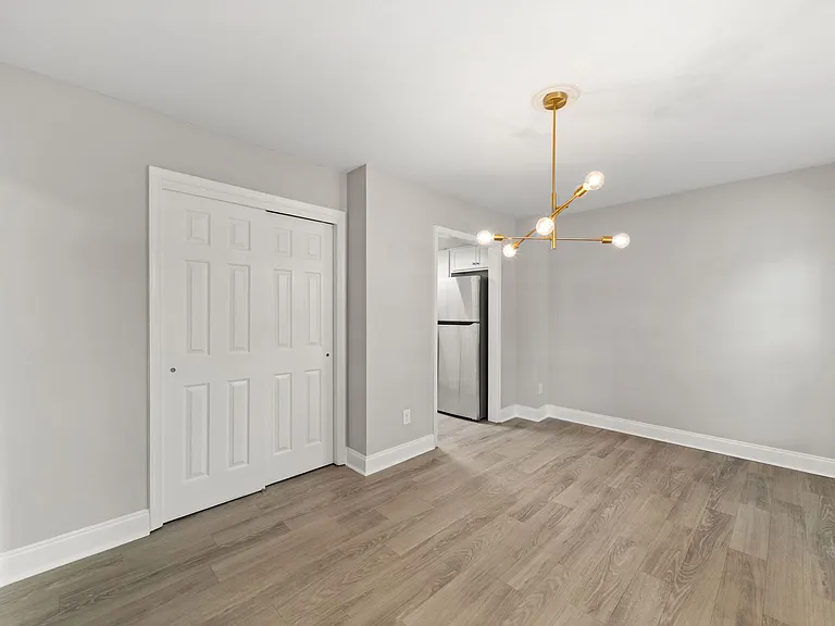 3227 Regents Park Ln #C — Photo 7