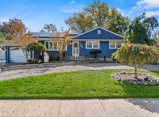 22 Phoebe Dr, Neptune, NJ