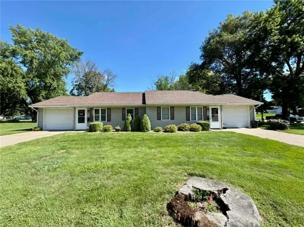 1017 E Edwards St, Maryville, MO 64468