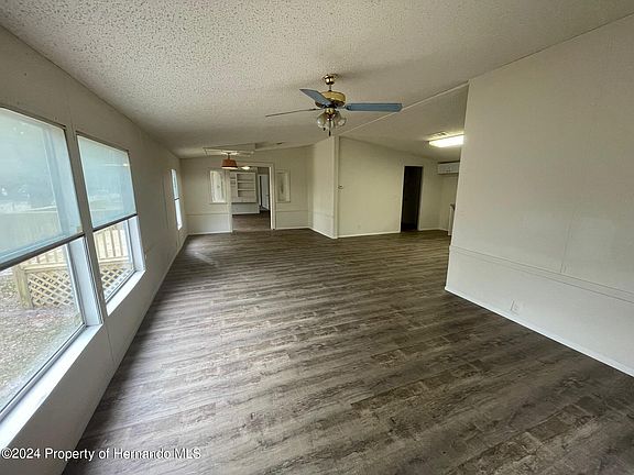 3rd image of 8202 Nundy Ave
