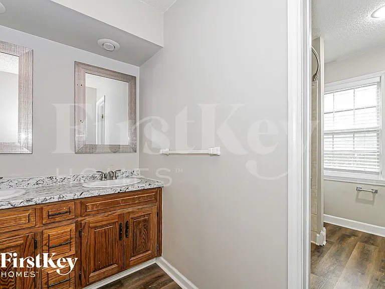 10130 Bond St — Photo 16