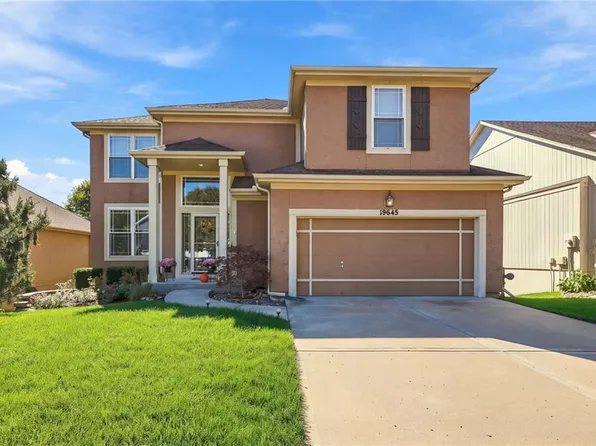 19645 W 110th St, Olathe, KS 66061