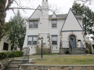 626 James St, Pelham, NY 10803