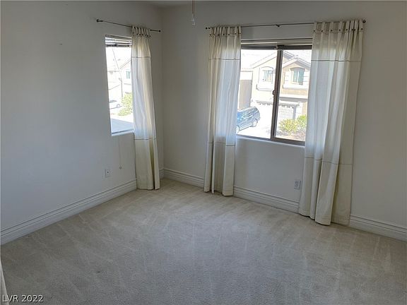 4th image of 391 Center Green Dr