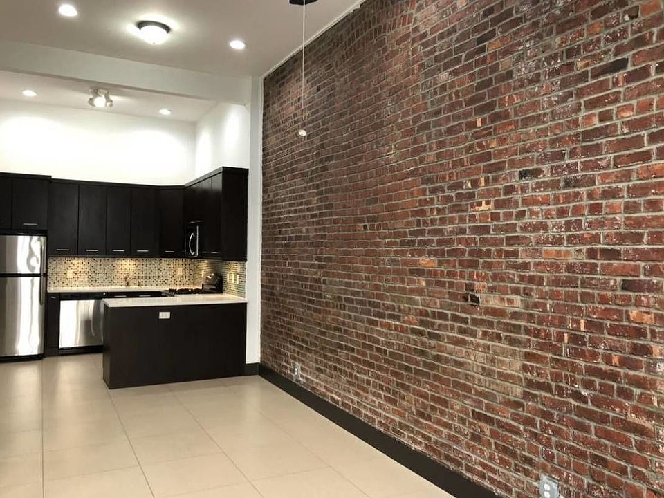 1st image of 2575 22nd St APT 1H