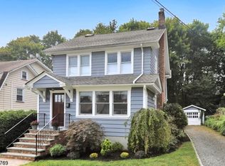 58 Overlook Rd, Montclair, NJ 07043