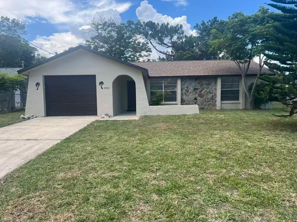 8516 Inwood Dr, Hudson, FL 34667