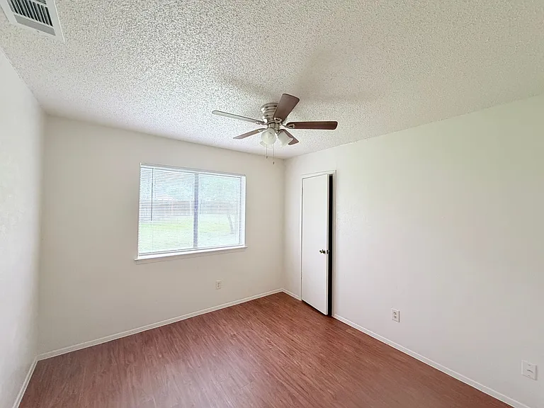 10904 Meadgreen Ct — Photo 26