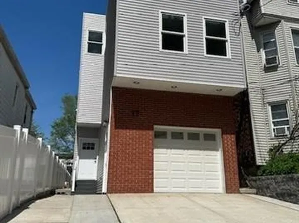 17 E 30th St, Bayonne, NJ 07002