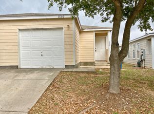 15415-15417 Kamary Ln, San Antonio, TX 78247
