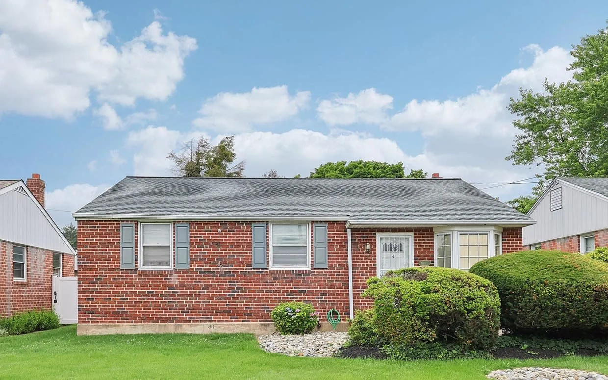 3 bed, $1,500 — Photo 1