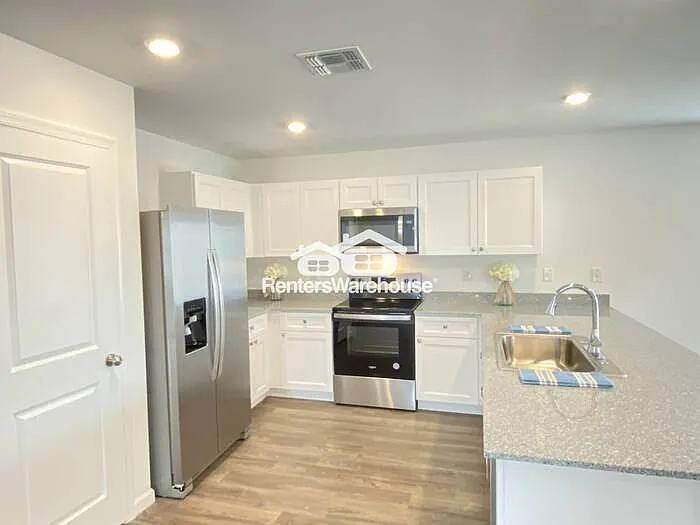1428 W Hopi Dr — Photo 15