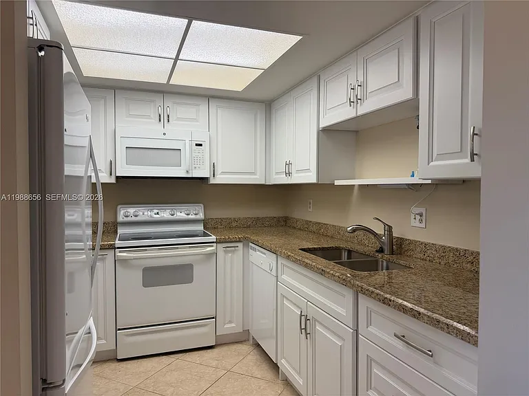 301 SW South River Dr #104 — Photo 5