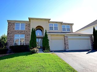 2975 Handley Dr, Lisle, IL 60532