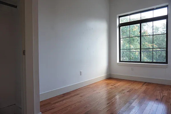 Rented by Rennit Inc. | media 16