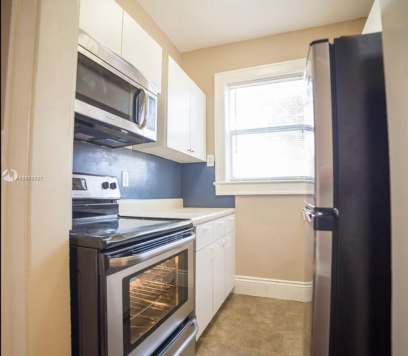 1st image of 344 Mendoza Ave APT 8