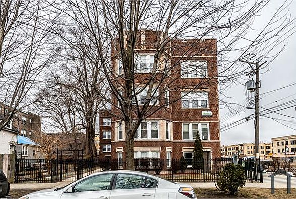 1st image of 7914 S Kingston Ave