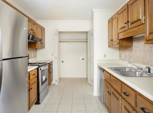 2424 Roberts Ln APT 60, Florence, AL 35630