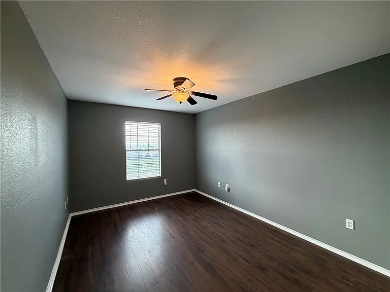 5509 Candace St — Photo 29