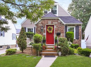 8737 250th St, Bellerose, NY 11426