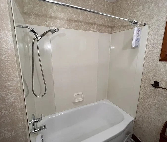 1724 N Green Bay Rd — Photo 12