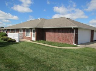 1806 E Ravenwood Ln, Mount Pleasant, IA 52641