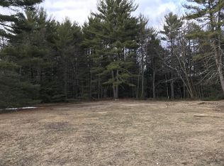 4 Montgomery Rd, Southampton, MA 01073