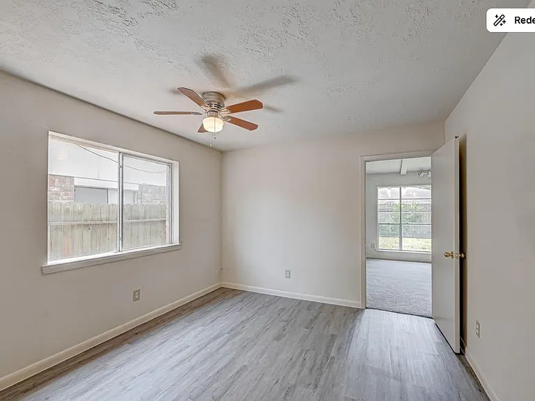 9910 Towne Brook Ln — Photo 7