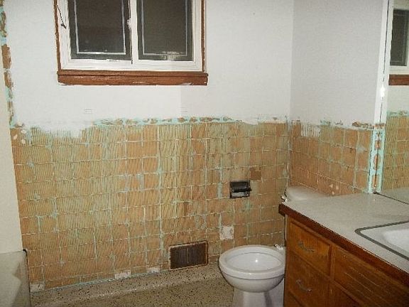5th image of 2824 Georgia Ave