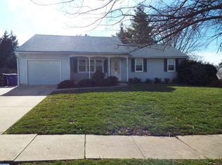 115 Red Stone Rdg, Delran, NJ 08075