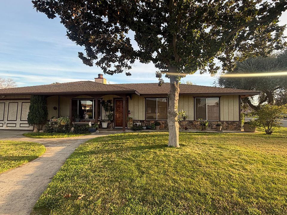 2nd image of 3432 Vera Way