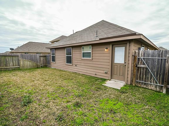 5th image of 5750 Kyle Cove Dr