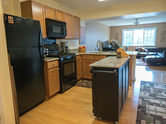 3rd image of 1475 N Van Dorn St #B