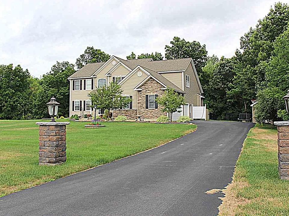 1st image of 693 Maura Ln