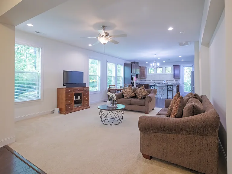 411 Alamosa Pl — Photo 62