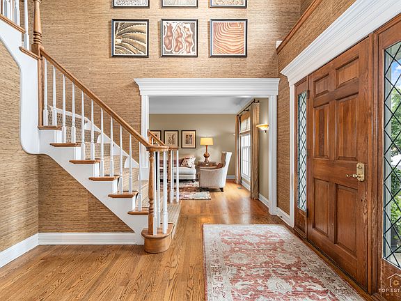 5th image of 158 Derby Glen Dr